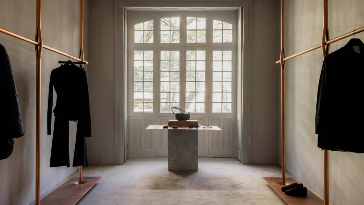 The Art of Restraint: Copper and Minimalism Define the New Colima 162 Boutique in Mexico City