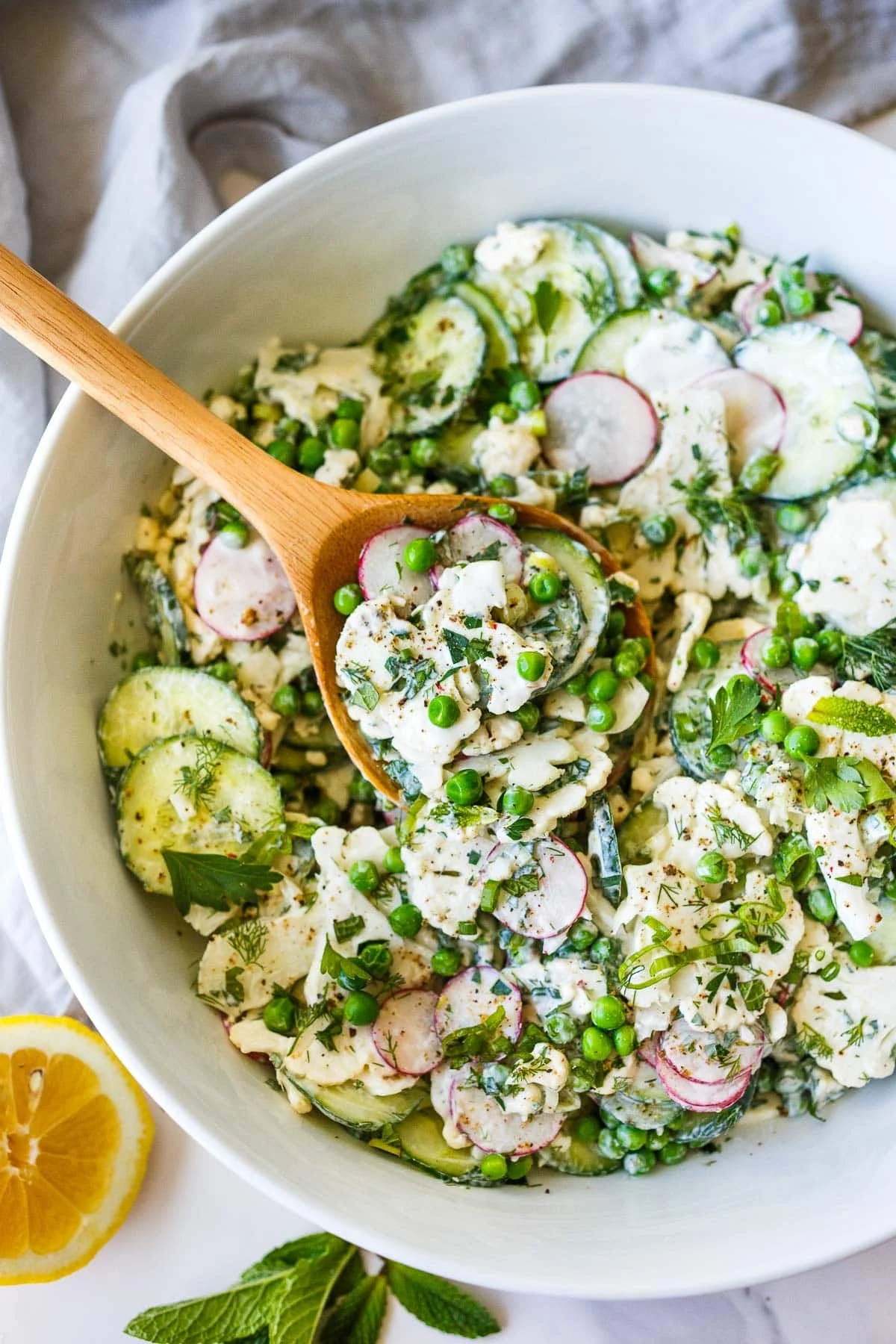 The Reinvention of the Side Dish: Why This Raw Cauliflower Salad is Taking Over Modern Tables