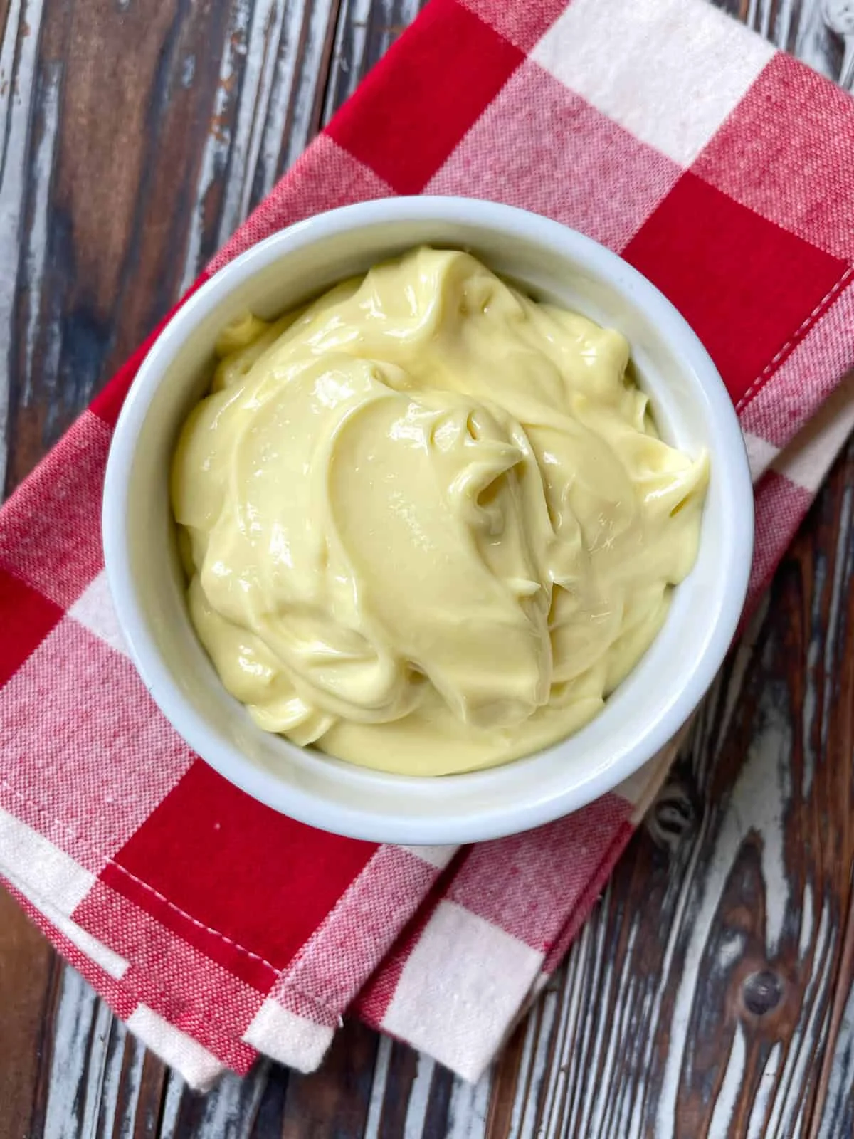 The Culinary Renaissance: Why Artisanal Homemade Mayonnaise is Replacing the Pantry Staple