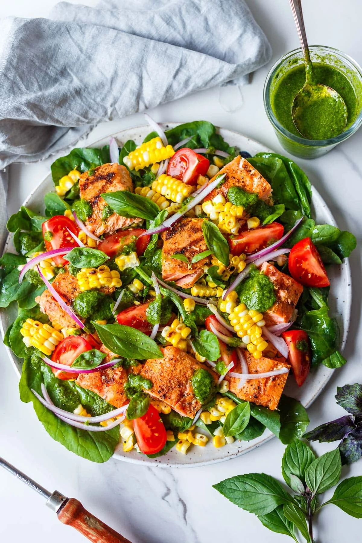 The Essence of Summer: Why the Grilled Salmon Salad with Basil Vinaigrette is the Season’s Defining Dish