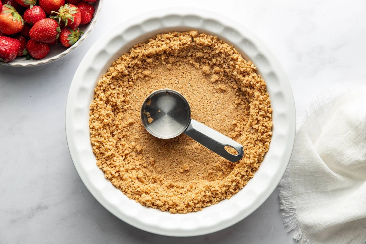 The Resurgence of the Classic: Why This Strawberry Pie Has Become the Ultimate Summer Staple