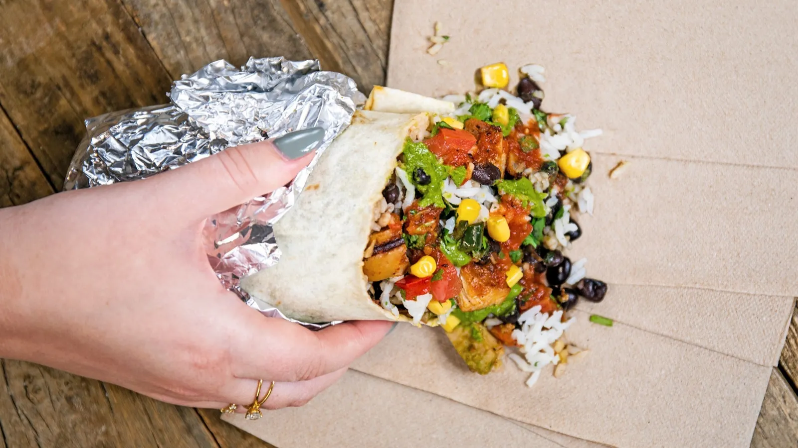 Nationwide Salmonella Outbreak Traced to Jalapeño Supply Chain Disrupts Major Restaurant Chains