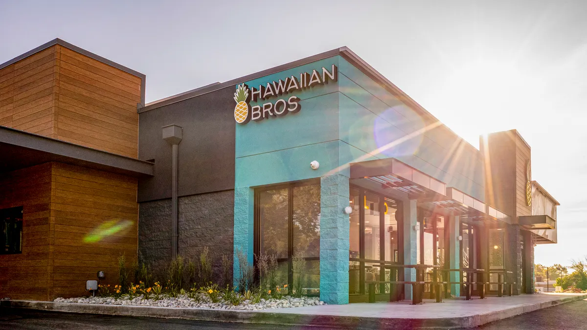 Hawaiian Bros Targets Sunshine State: A Massive 24-Unit Expansion Marks Strategic Pivot