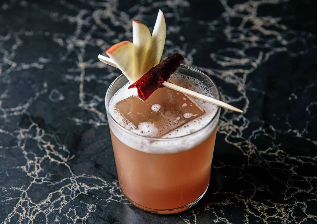 The Orchard in Your Glass: Elevating Autumn Mixology with Apple Cider